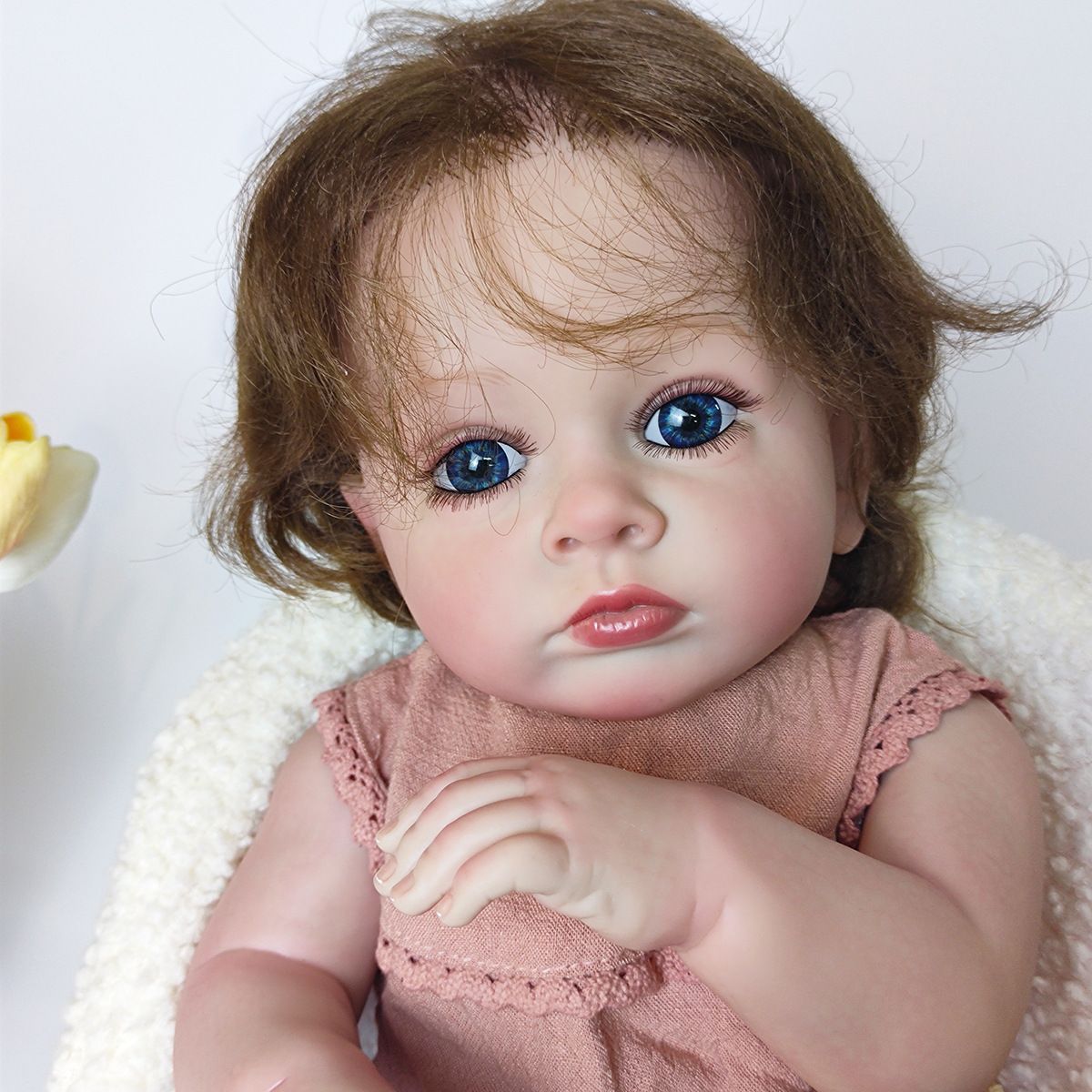 人形 赤ちゃん 人形 Reborn Doll 55cm 赤ちゃんリボーンドールデビュー フルシリコンドール ビニールリアル シリコンリボーンベビードールベビードール  赤ちゃん人形女の子プリンセス服手作りのクリスマスの誕生日プレゼント 最高な贈り物でしょう - メルカリ