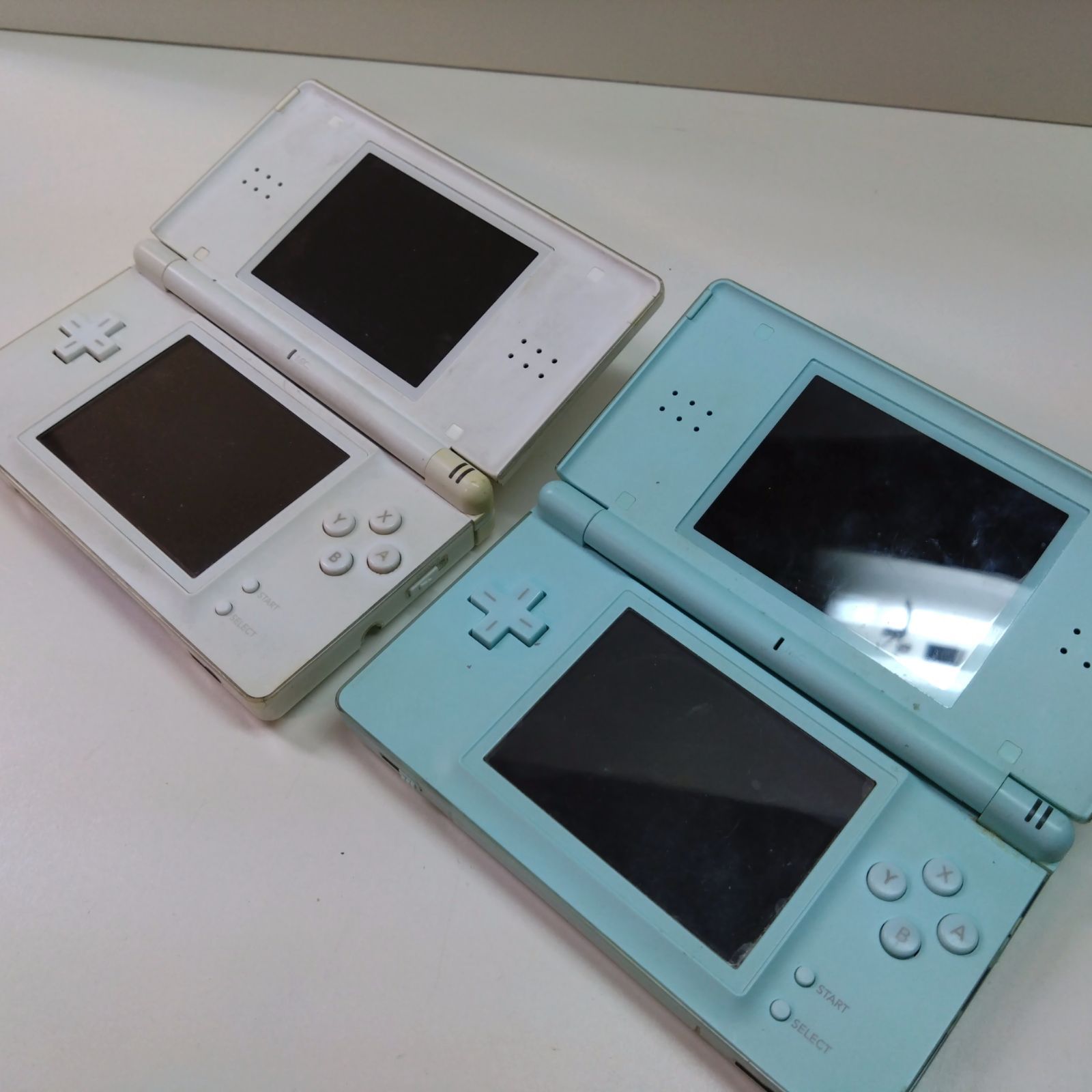 驚きの安さ ニンテンドーDS DS ニンテンドーDSI Lite 本体 ネイビー 