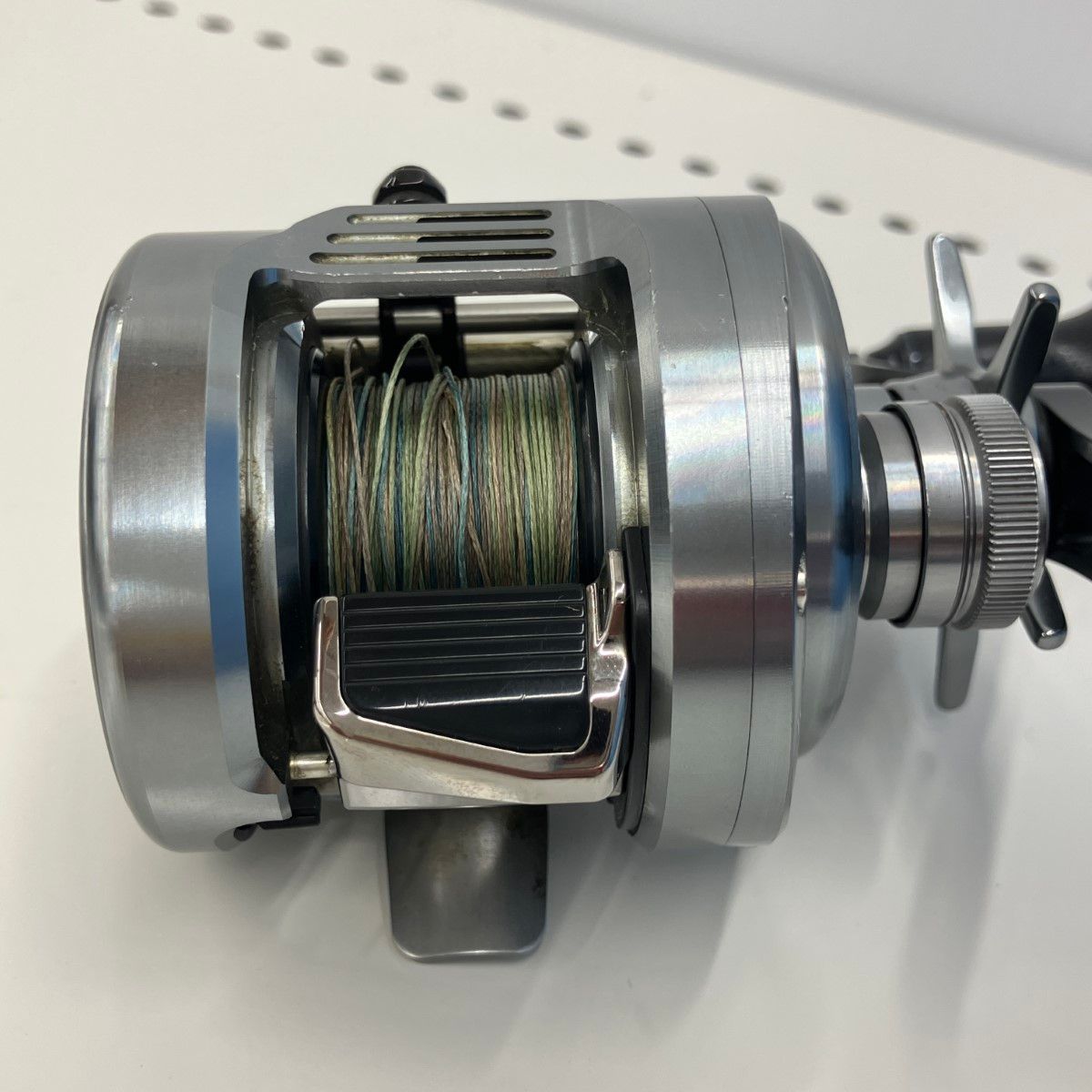 釣り用品 リール ベイトリール SHIMANO 04085 程度B 20
