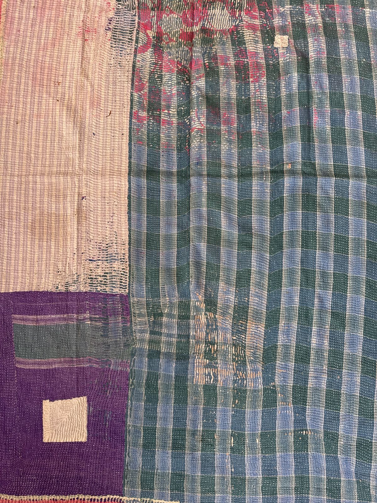 G078 グドゥリー マルチカバー マルチマット ラグ ヴィンテージ カンタ刺繍 ボロ インド ビンテージ BORO アンティーク シャビーシック ラリーキルト 手縫い 刺し子 ハンドメイド 刺子 絨毯 はぎれ 古布 マルチ NEXPOTALLINN_EU