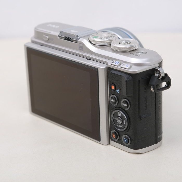 中古】(オリンパス) OLYMPUS E-PL9 14-42EZレンズキツト ブラツク  