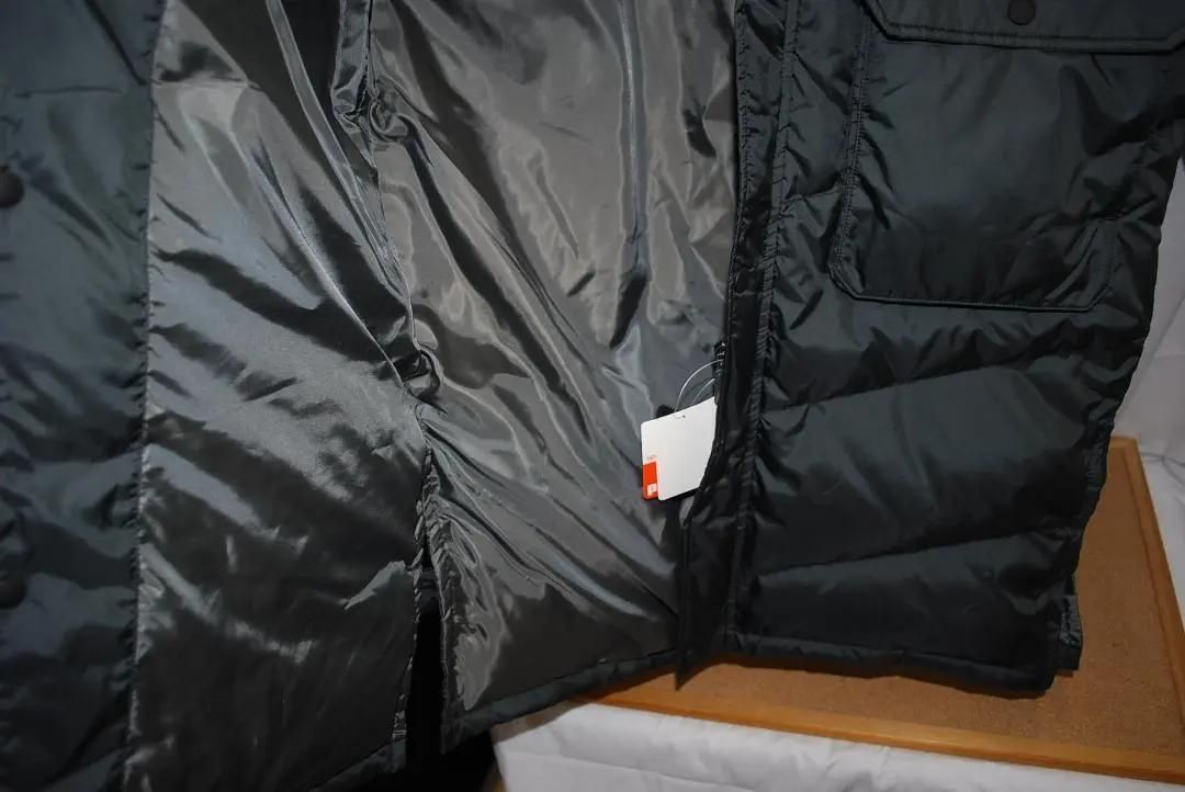 新品 タグ付き プーマ ロングダウンコート 150cm キッズ 145-155㎝ 新品 タグ付き プーマ ロングダウンコート 150cm キッズ 145-155