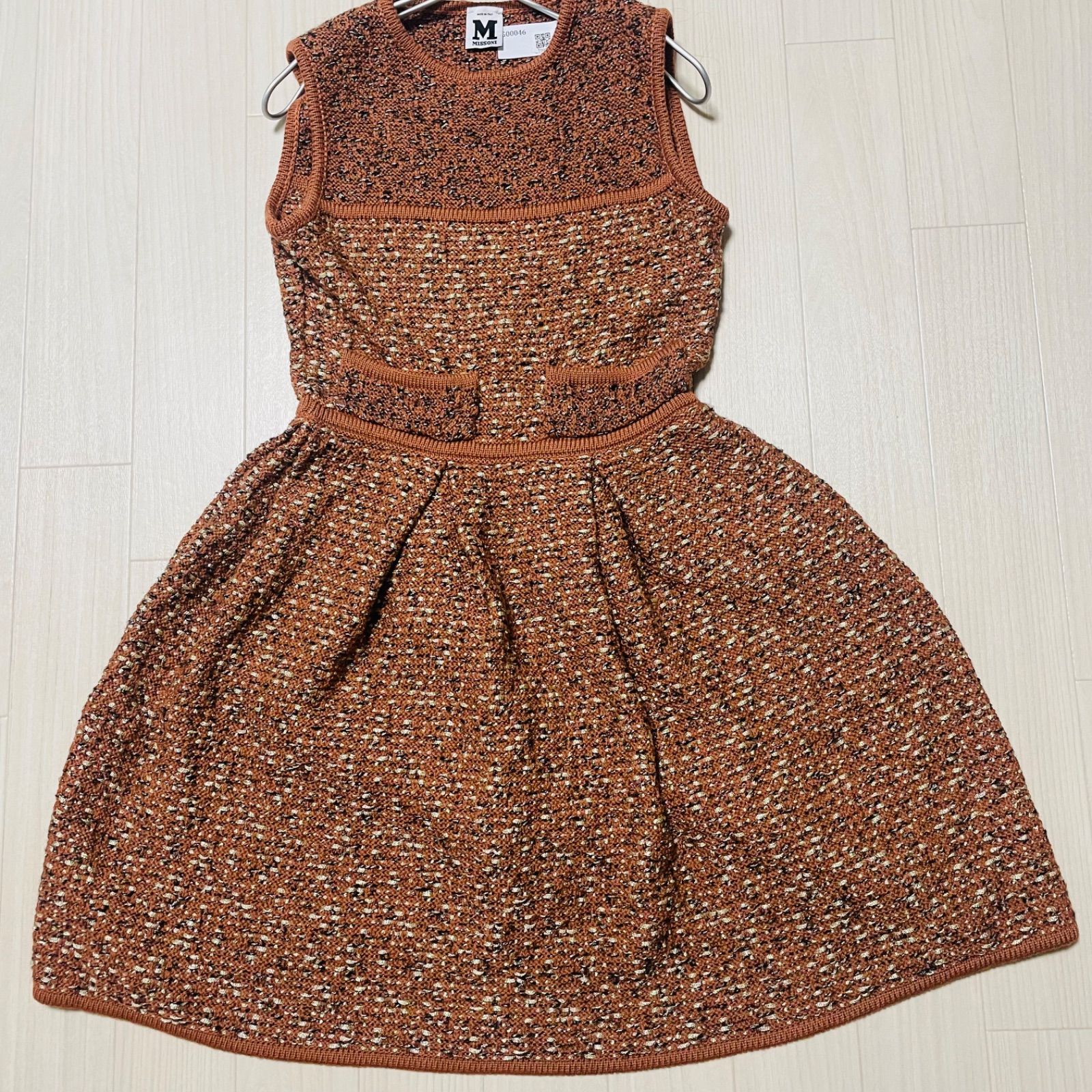 ミッソーニ ニットワンピース ロング 金ラメ Ａライン ポケット ウール ラメ入りの糸でランダムな模様 秋冬 レディース S相当オレンジ系 G0046