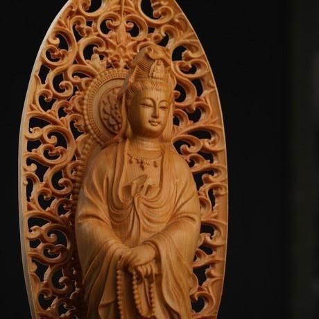 木製 仏像 彫刻 透かし彫り 透かし背景 数珠 観音像 観音菩薩 立像 木彫り 仏像 置物 仏壇
