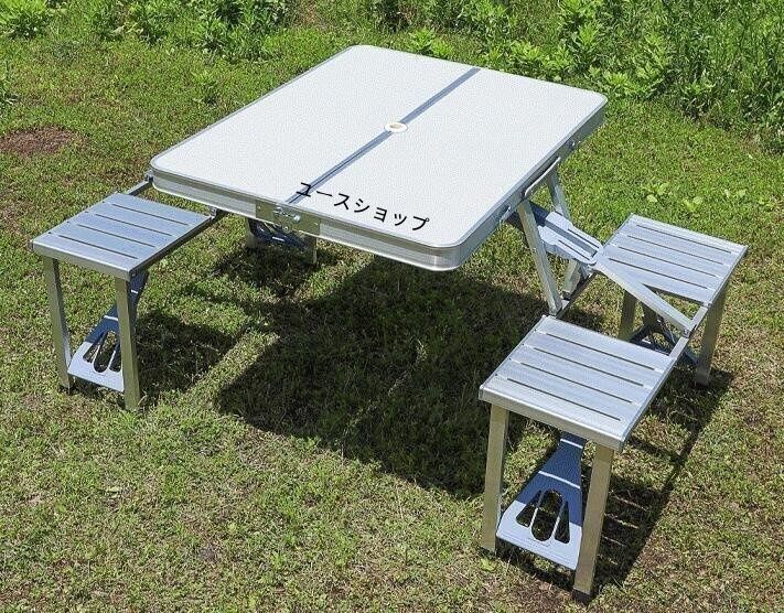 推薦 外露用の折りたたみダイニングテーブルと椅子 一体型で一つのテーブルと四つの椅子がセットになっており 持ち運びに便利