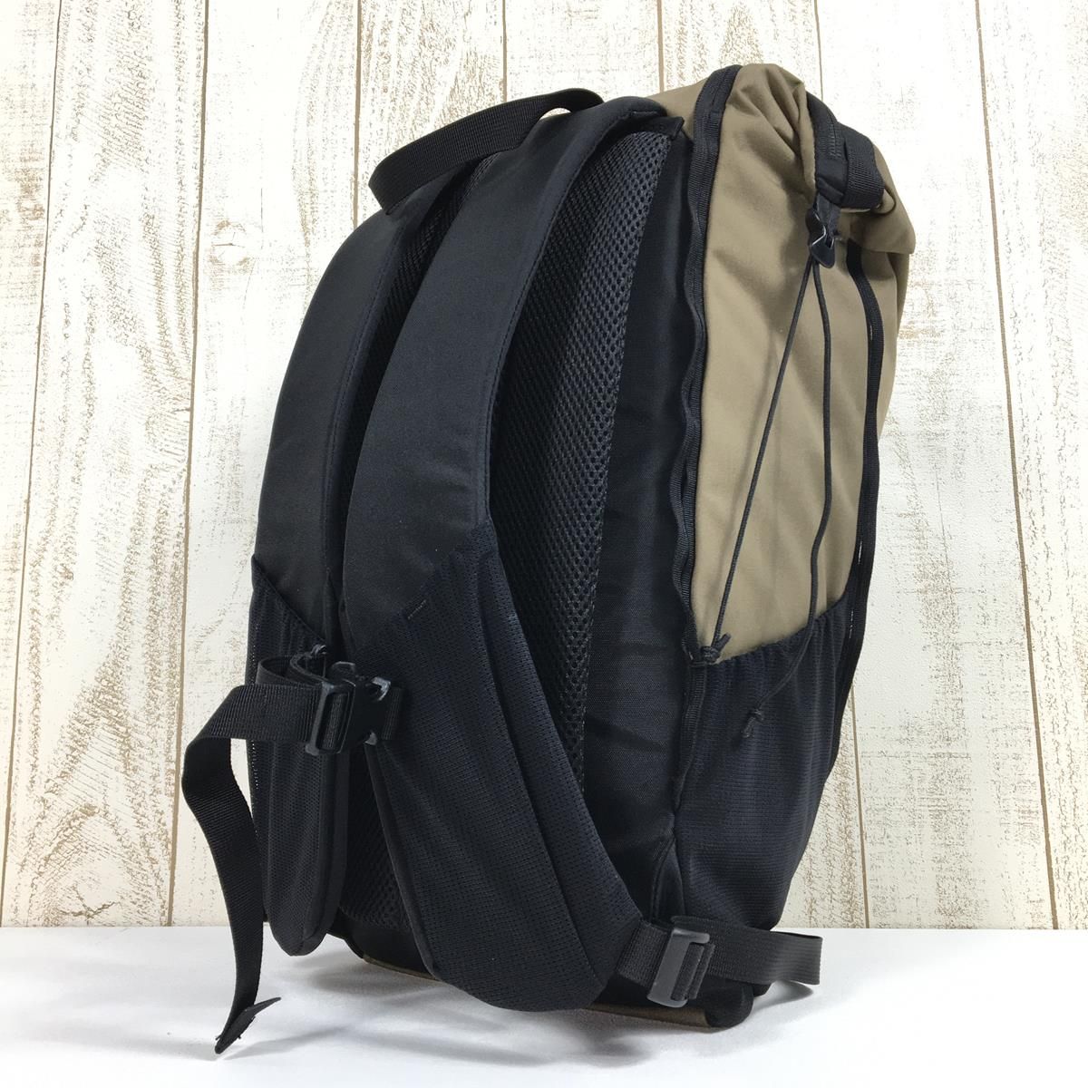 パーゴワークス バディ 16 BUDDY 16L バックパック デイパック PAAGO 