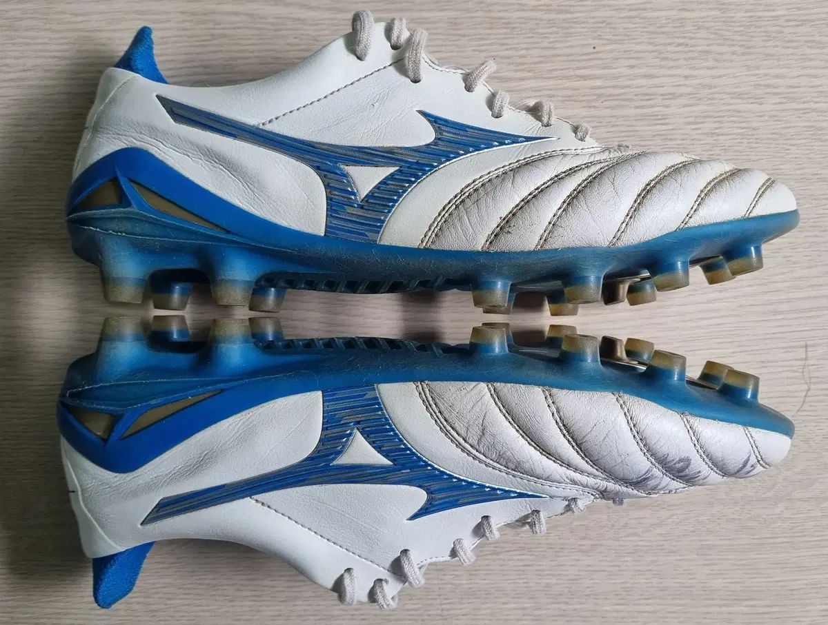 ミズノ モレリア neo4 JAPAN 26.0cm モレリア NEO 4 JAPAN」の人気商品