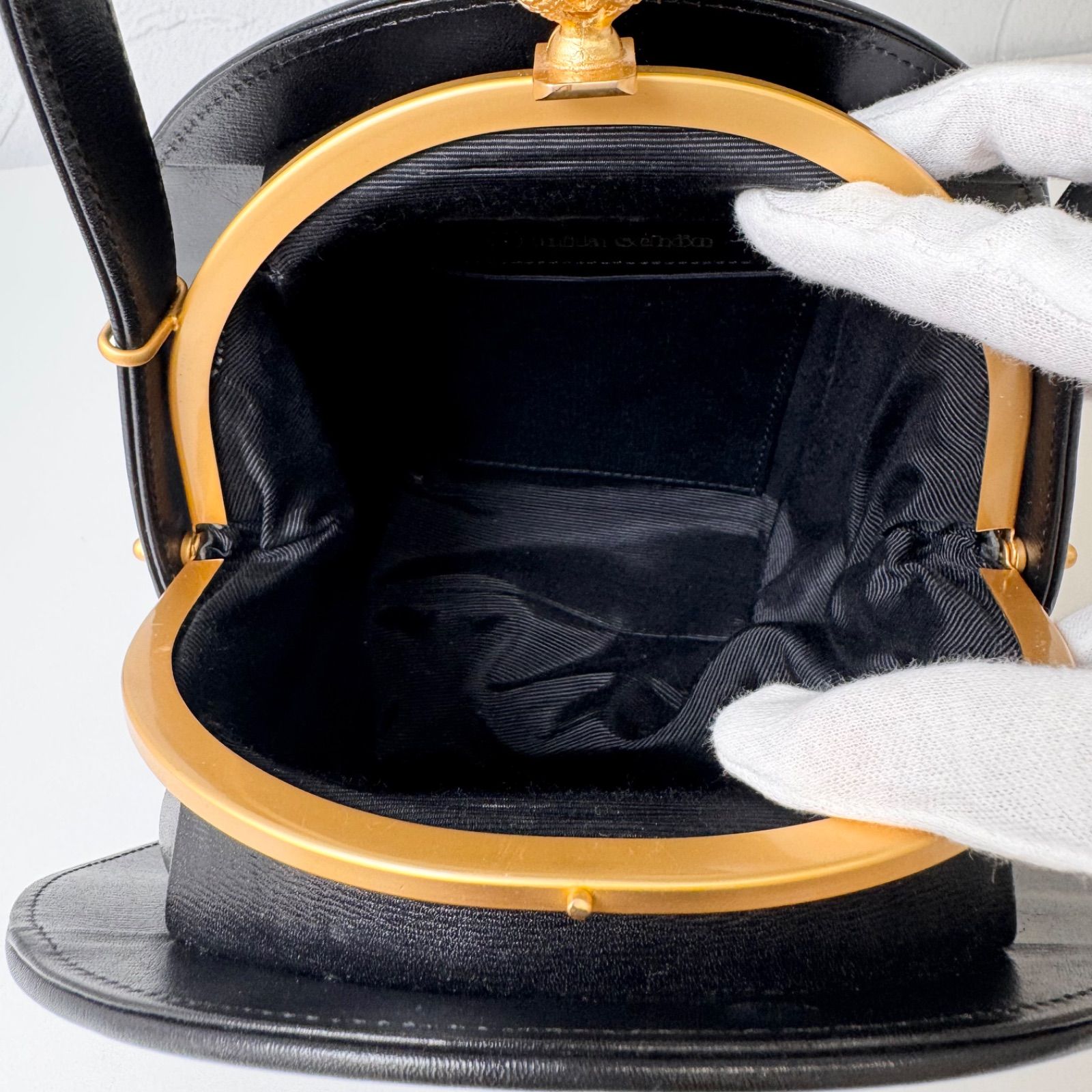 美品◎ミラショーン フォーマル ハンドバッグ がま口 王冠金具 黒