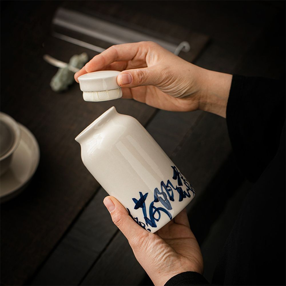 草木灰茶缶 手描き書道茶倉 白磁 湿気を防ぐ 茶入れ 缶茶倉 茶道の部品