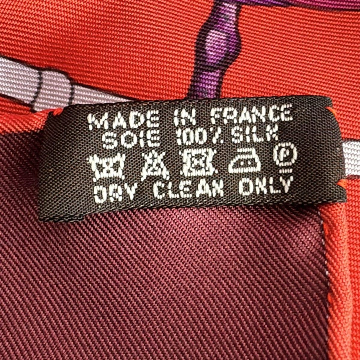 HERMES(エルメス) スカーフ美品 カレ90 ボルドー×レッド×マルチ