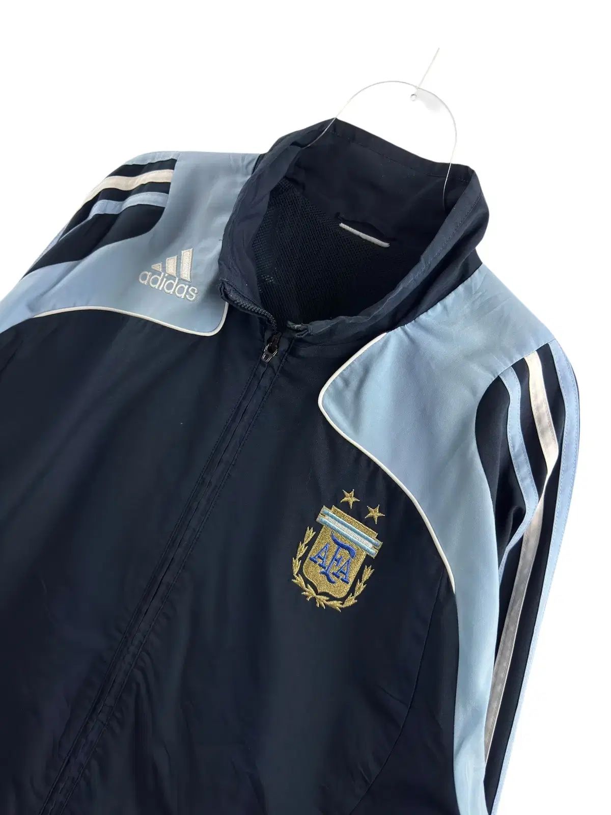 ウィンドブレーカー 605