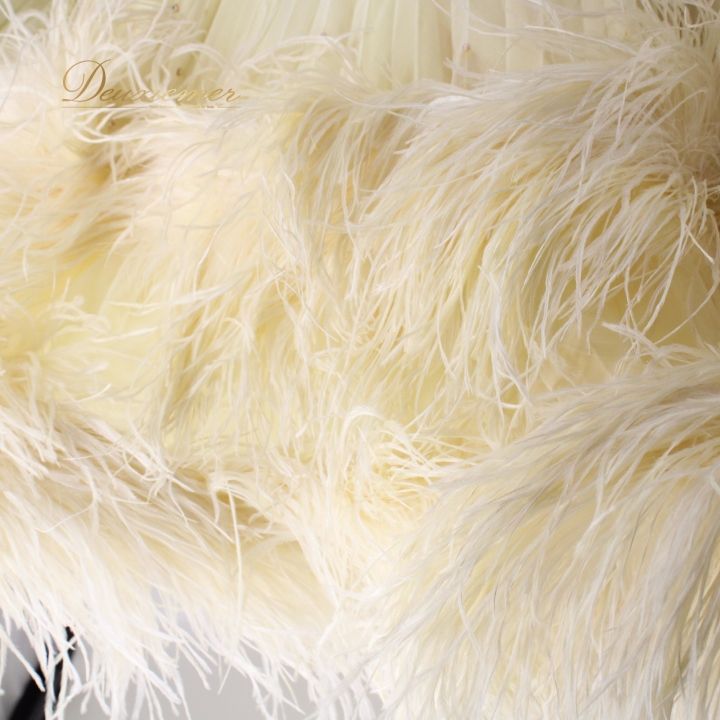 社交ダンス 衣装 スタンダードドレス スタンダード ドレス ワンピース 黄色 ファー フロート ボリューム イエロー系 CHOICE LONDON チョイスロンドン デモ 競技 ダンス パーティ 柔らかい 明るい色 ステージ衣装 エレガント おしゃれ