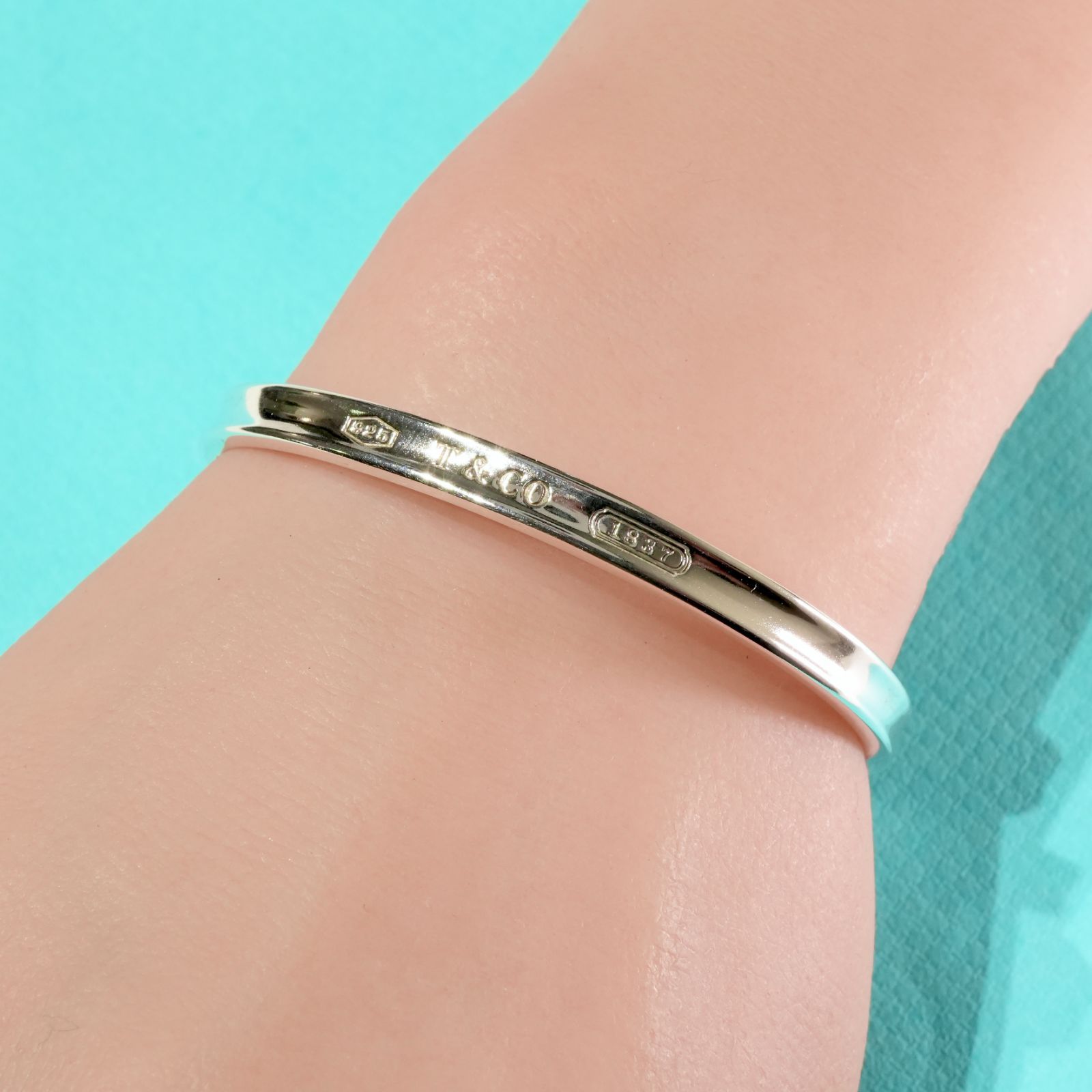 期間限定特価　TIFFANY&Co.1837ナロー　カフ　バングル 極美品 ティファニー 1837 ナロー カフバングル ブレスレット24