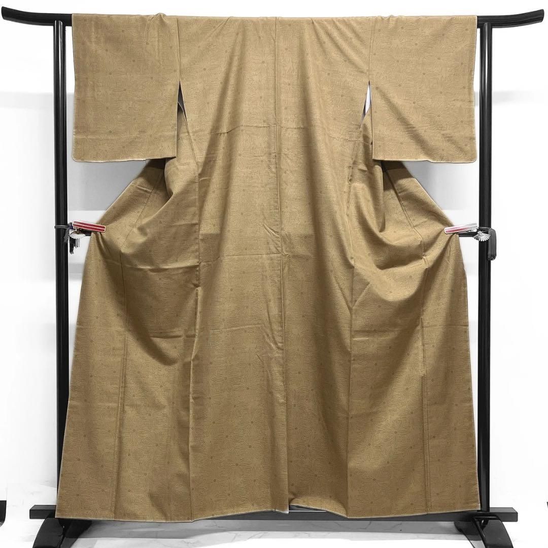 西川治郎　小紋　紬　伝統工芸士　きたやま結城　菊花　着物　032a d 西川治郎 小紋 紬 伝統工芸士 きたやま結城 菊花 着物 032a d - メルカリ