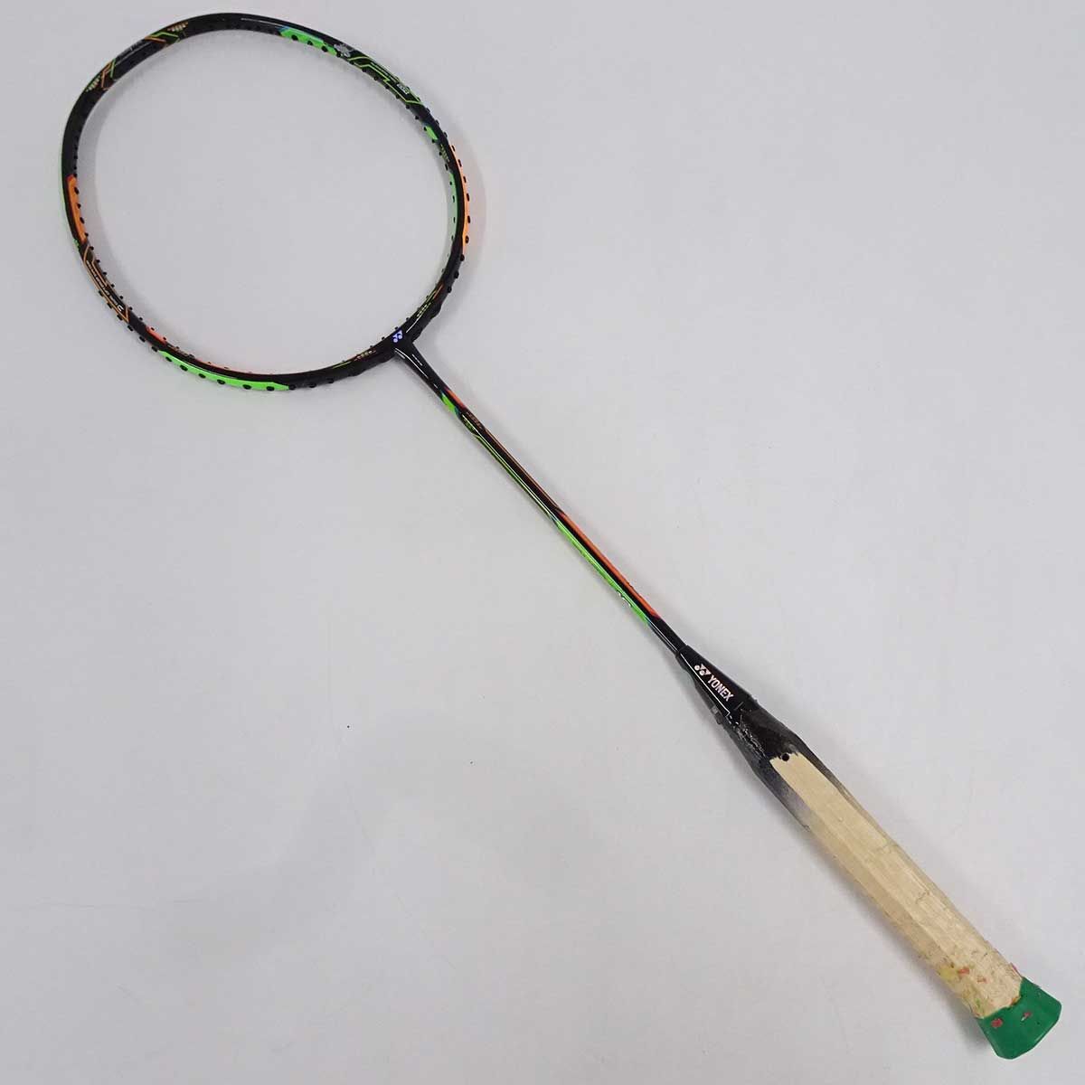 YONEX バドミントンラケット デュオラ10（Vợt cầu lông Yonex