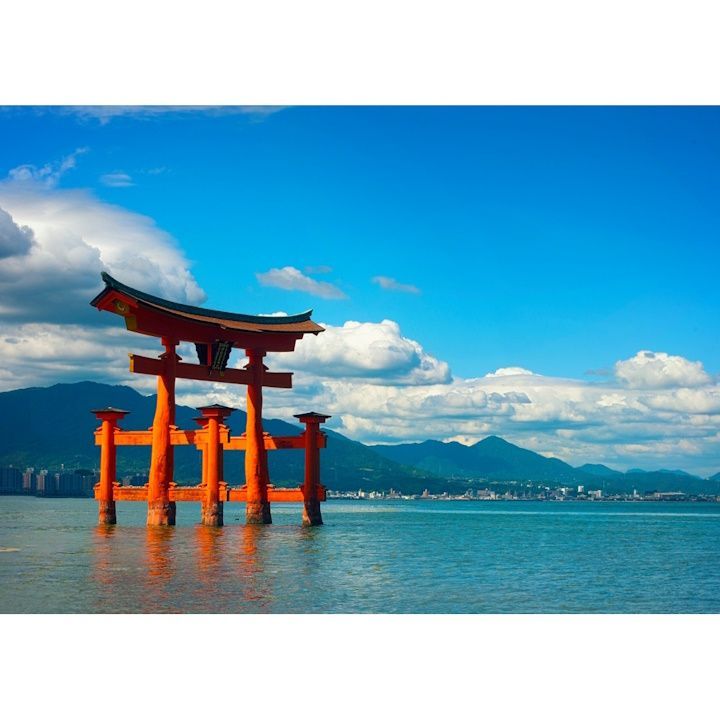 絵画風 壁紙ポスター (はがせるシール式) 厳島神社 大鳥居 宮島 日本三景 キャラクロ ISJ-003A2 (A2版 594mm×420mm) ＜日本製＞ ウォールステッカー お風呂ポスター