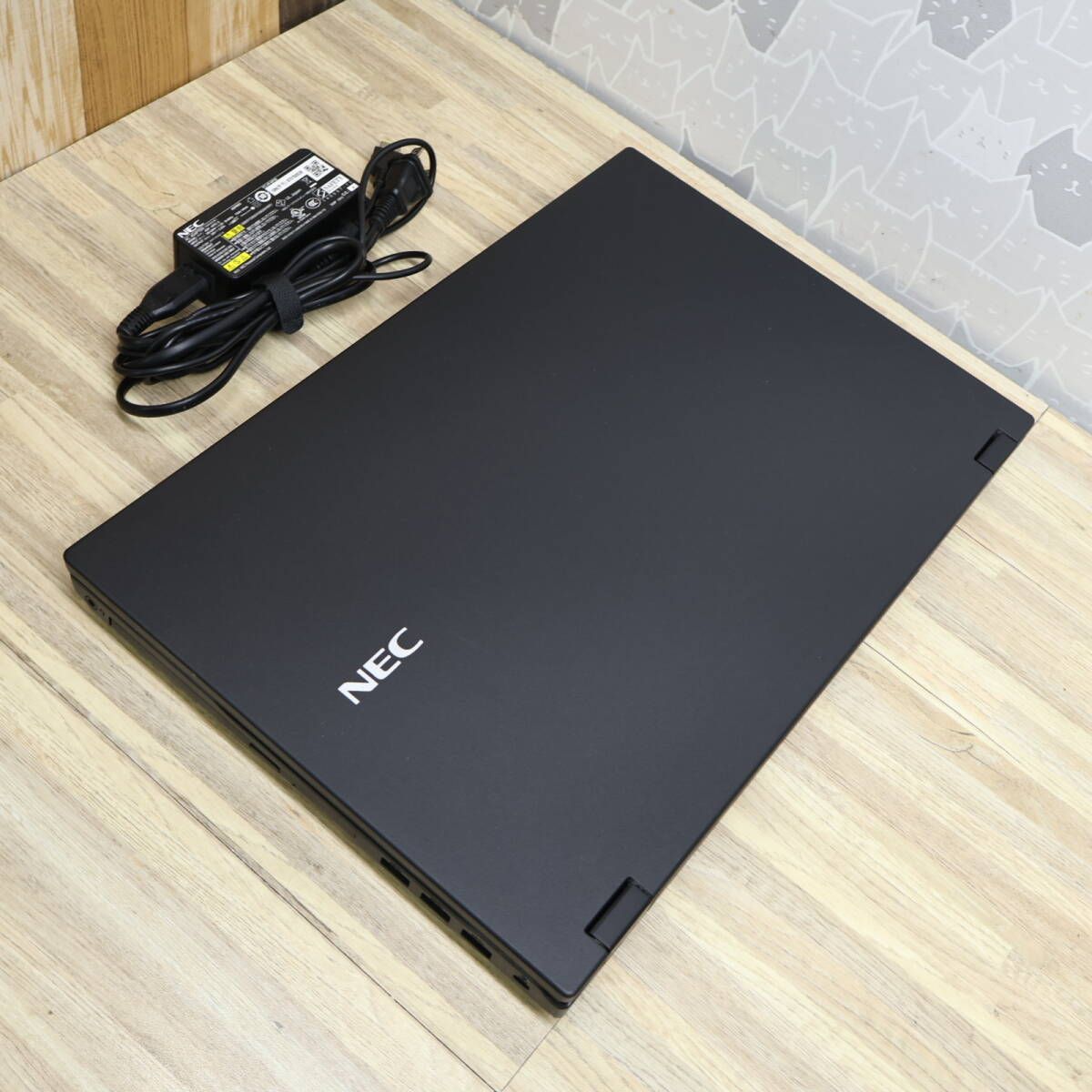 ☆美品 高性能6世代i3！SSD256GB メモリ8GB☆VK23LA-Y Core i3