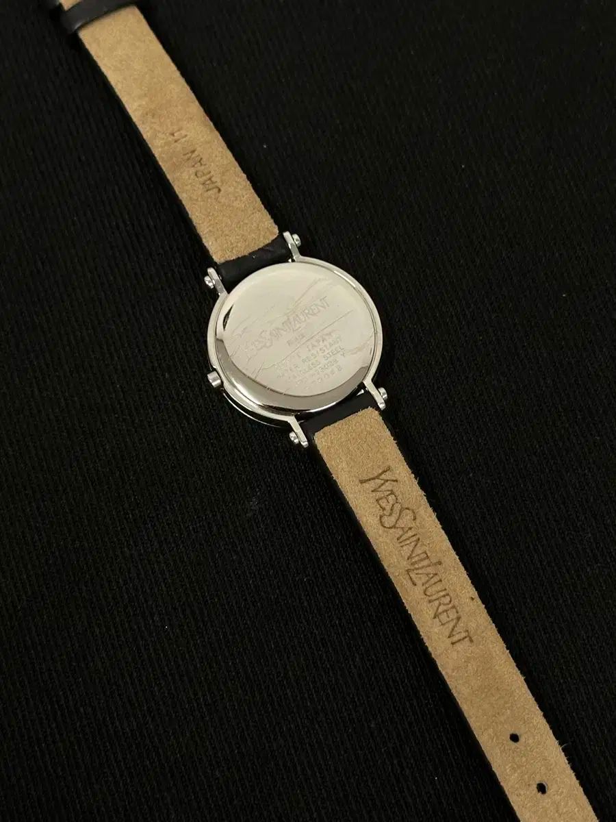 【稼働】イヴサンローラン 5420-F46878 ヴィンテージ クォーツ 17㎜ 稼働】イヴサンローラン 5420-F46878 ヴィンテージ クォーツ 17㎜
