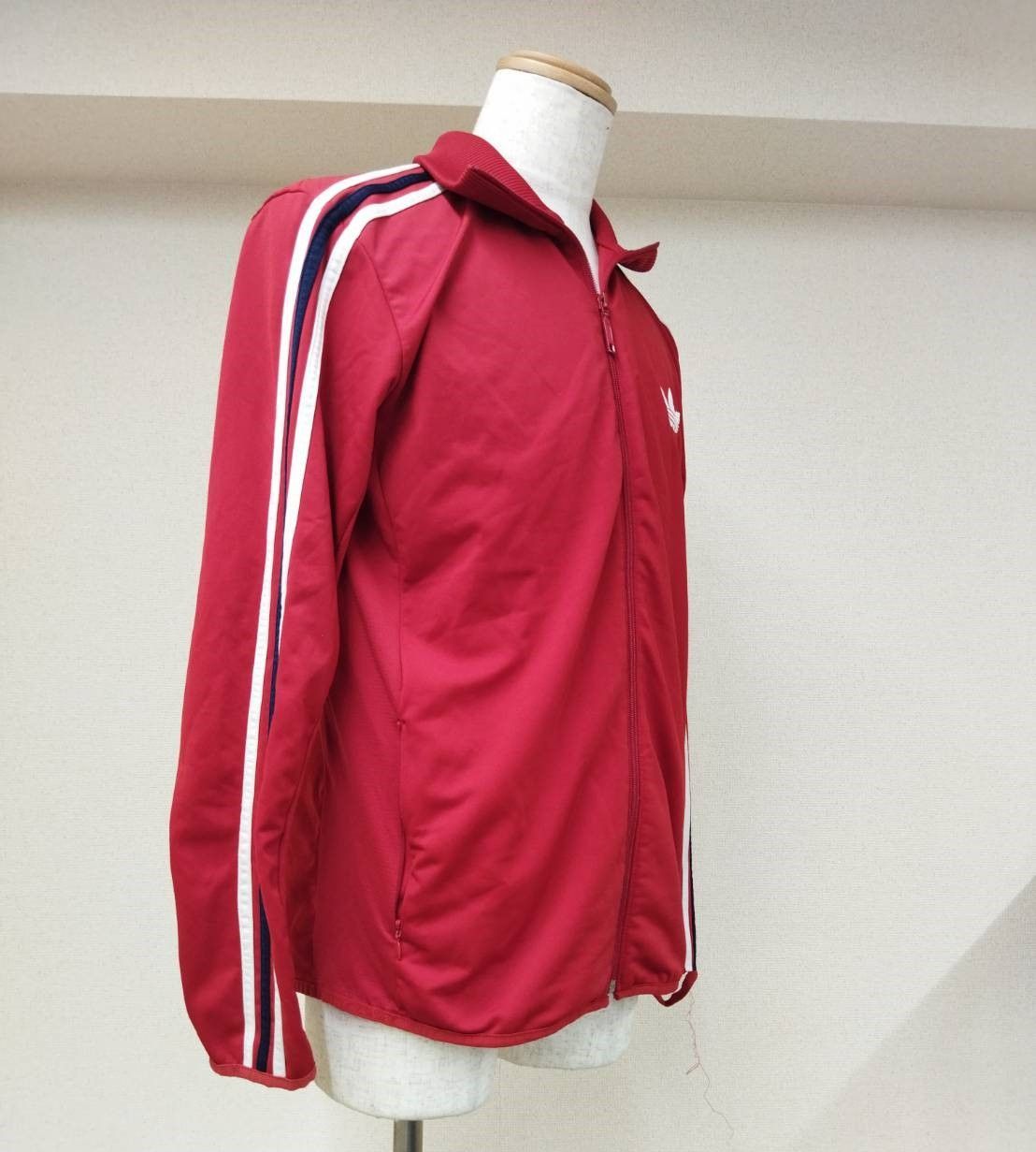 い*ぷ様 adidas アディダス ジャージ 背中刺繍トレフォイル SCOVIL い*ぷ様 adidas アディダス ジャージ 背中刺繍トレフォイル