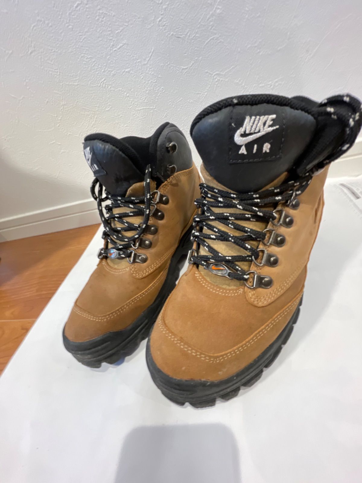 Air shop company boot