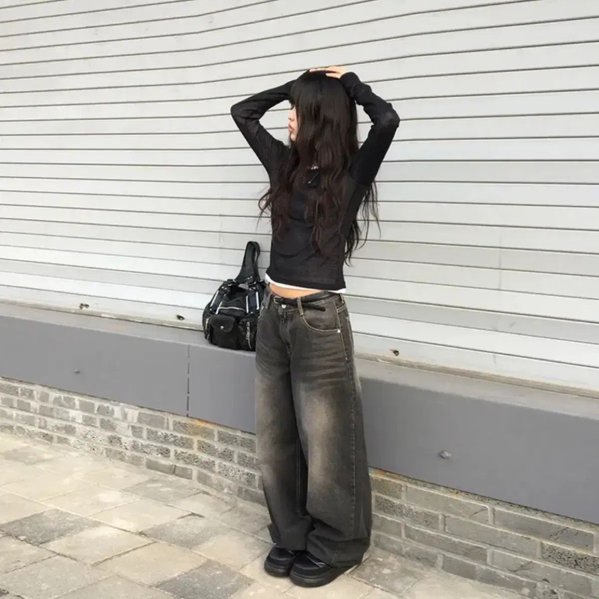 【anyonemore】フェードウォッシュワイドブラックデニムパンツ フェードウォッシュワイドブラックデニムパンツ（デニムパンツ