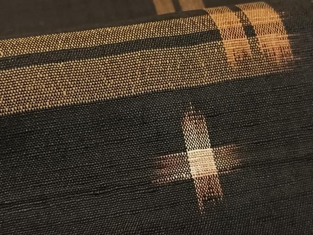 平和屋着物●国指定重要無形文化財　本場久米島紬　手織　さが美扱い　正絹　逸品　AAAW4265np 平和屋着物○国指定重要無形文化財 本場久米島紬 手織 さが美扱い 正絹