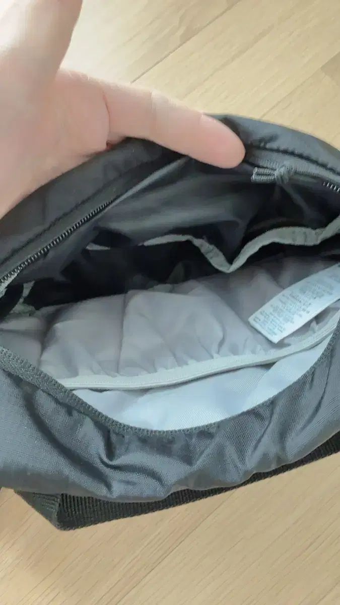  SALOMON サロモン トレイル ブレーザー 4 ヒップバッグ ブラック バーベキュー用具 LEDランタン その他 アウトドアウェア小物