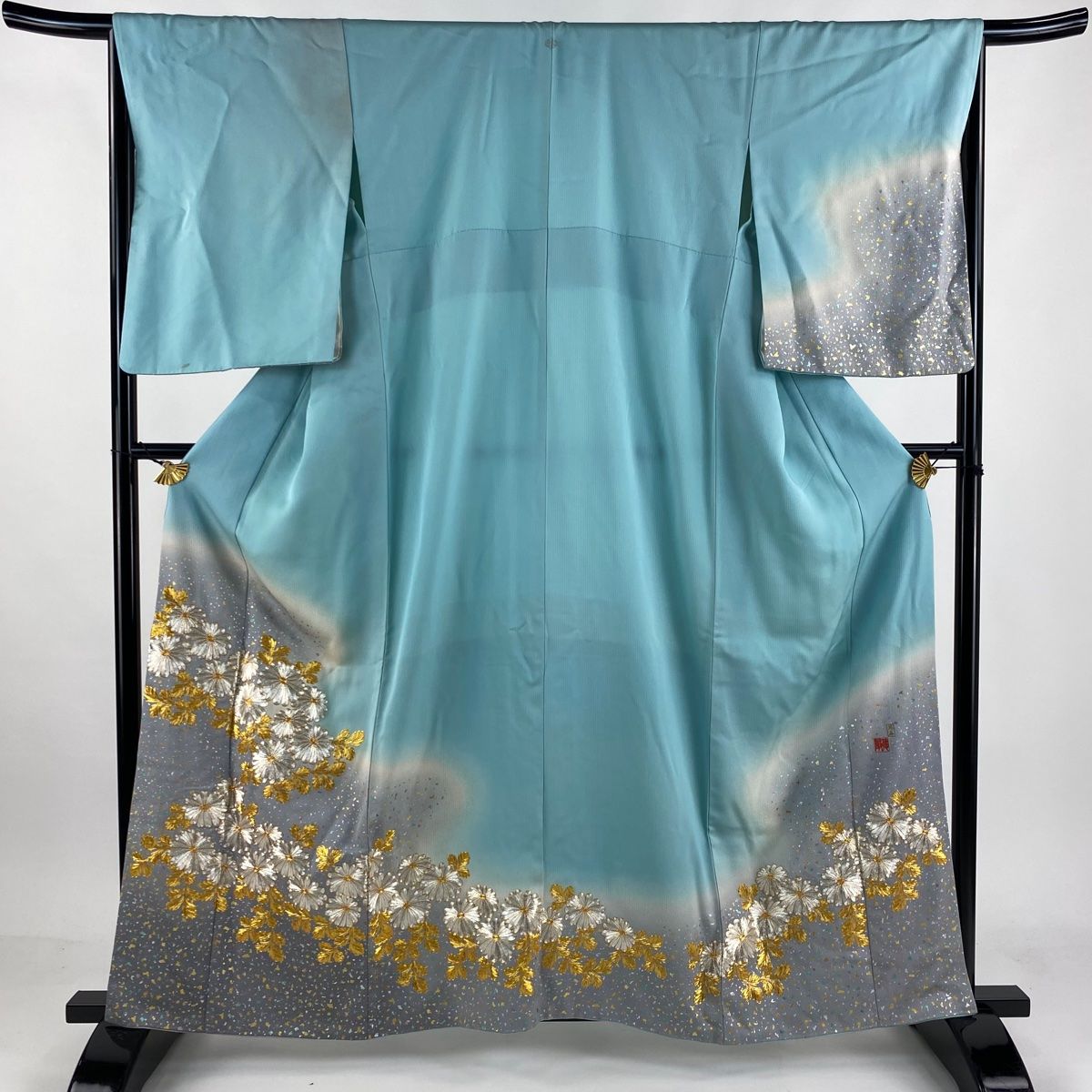 付下げ 身丈161cm 裄丈66.5cm M 袷 藤林徳扇 落款 菊 金銀糸 金銀彩 水色 正絹 一つ紋