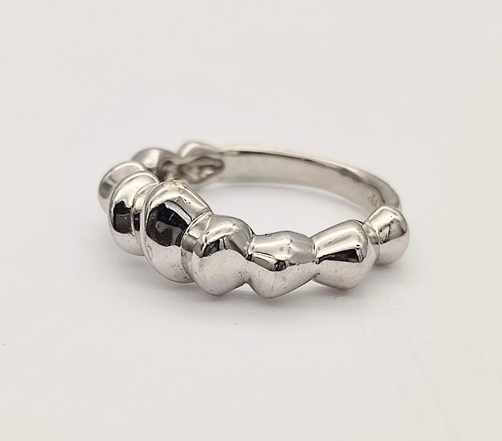 ビンテージシルバー プレートバンドリング　SILVER 925 約11号 美品】シルバーデザインリング SILVER シルバー925 11号 - メルカリ