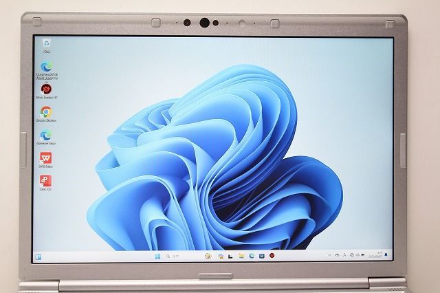 84  ノートパソコン カメラ付き 薄型軽量✨爆速SSD✨Windows11 84 ノートパソコン カメラ付き 薄型軽量✨爆速SSD✨Windows11