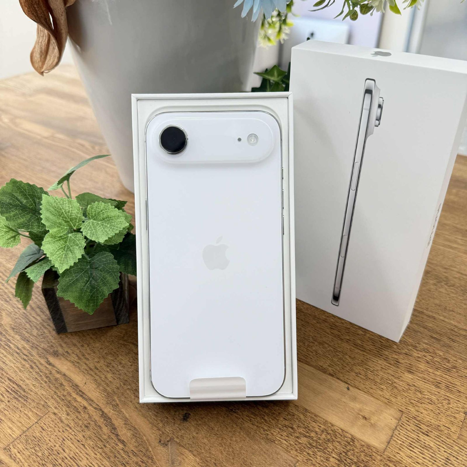 ♥ iPhone Air 256GB クラウドホワイト SIMフリー 送料無料