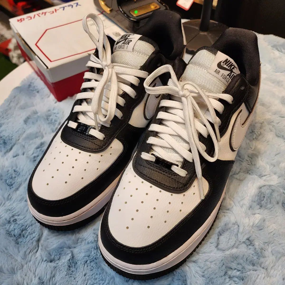 290 NIKE(ナイキ) エアフォース 1 ' 07 LV8 白 黒 パンダ