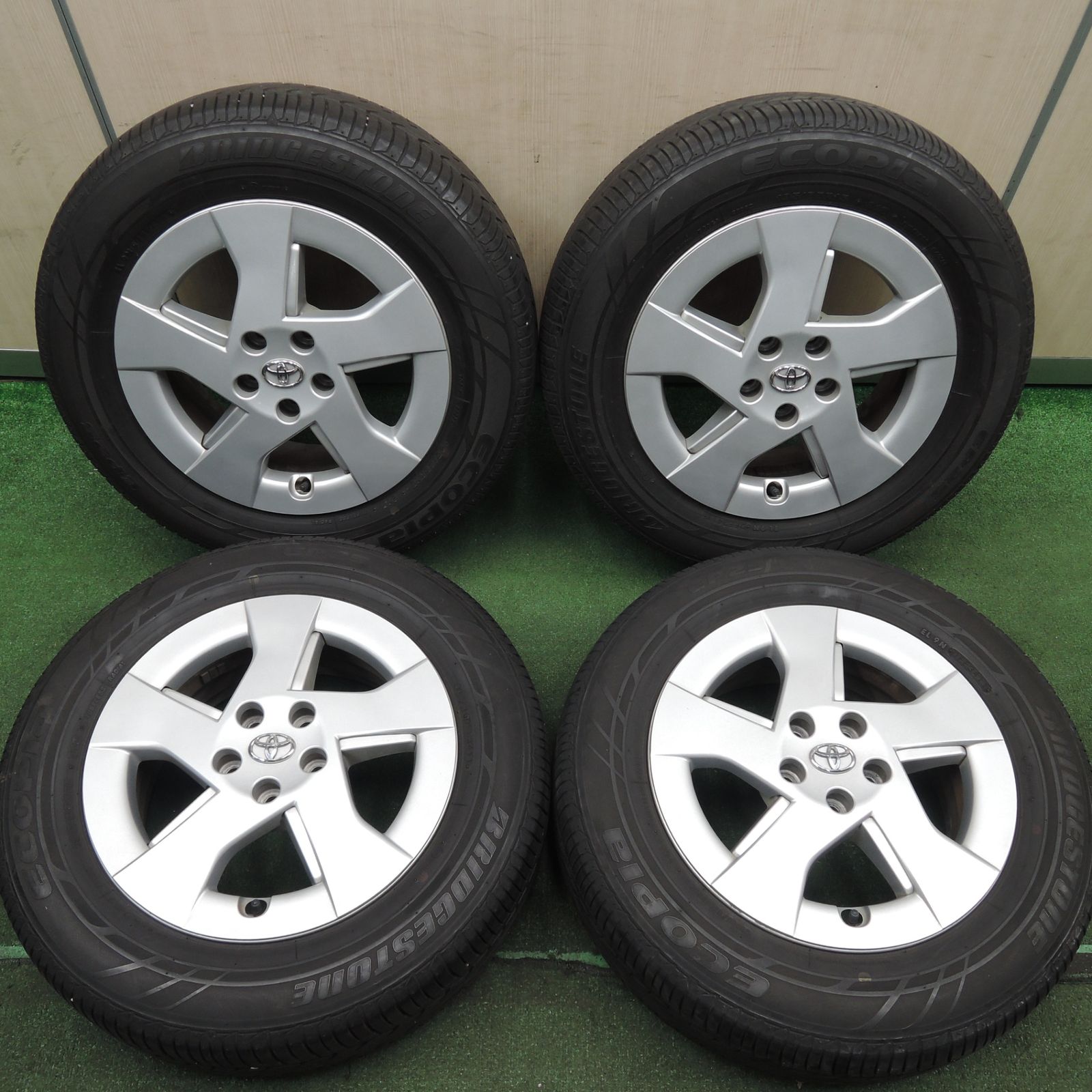 *送料無料* 4本価格トヨタ 30系 プリウス 純正 195/65R15 ブリヂストン エコピア EP25 15インチ PCD100/5H4031605HAノ