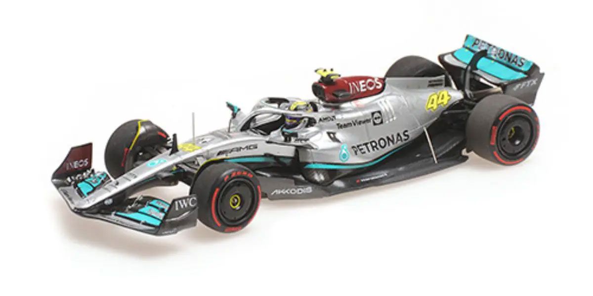 ミニチャンプス（ MINICHAMPS ）メルセデスAMG ペトロナス F1チーム F1 W04 #10 L. ハミルトン 2013 マレーシアGP minichmaps 1&frasl;18 Mercedes Benz AMG GT Black Series 2020 ブラック