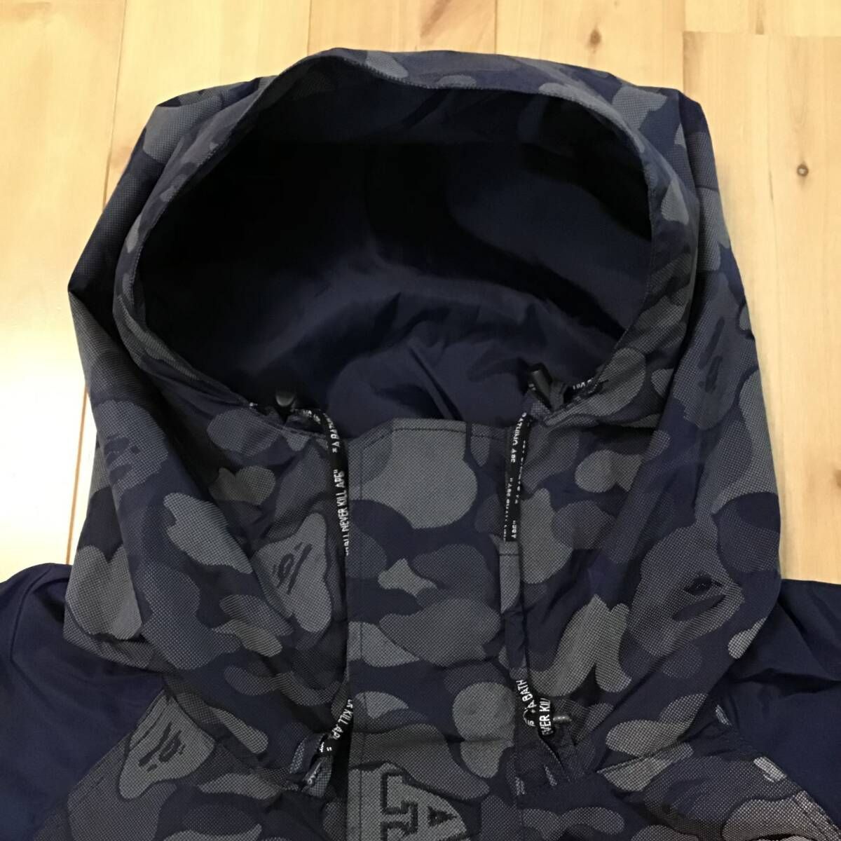 APE BAPE KAWS スノボジャケット　 JACKET パーカー　CAMO APE BAPE KAWS スノボジャケット CAMO 迷彩 パーカー GORE BAPE