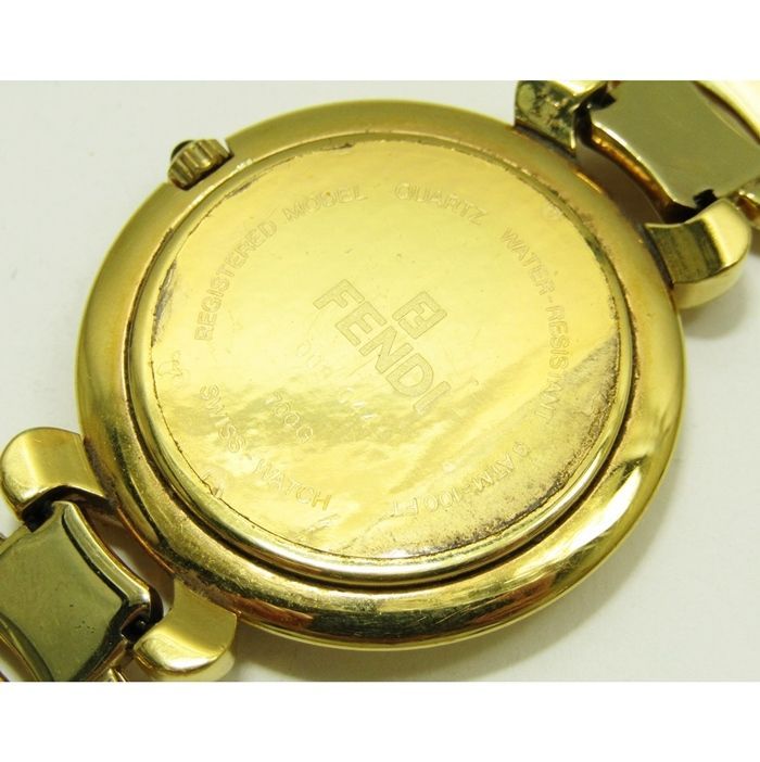※併売商品※◆中古◆FENDI【フェンディ】腕時計 クオーツ デイト付き シェル文字盤 ユニセックス　M795