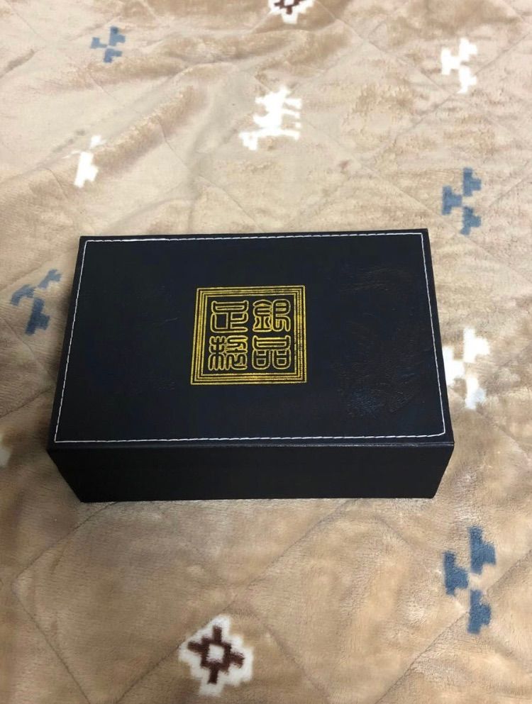 99内外胆純銀水筒 精彫九龍 鑑定書付き梱包箱が破損して値下げ