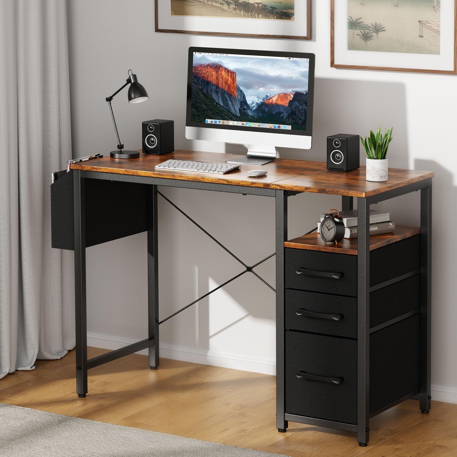 在宅勤務 デスク