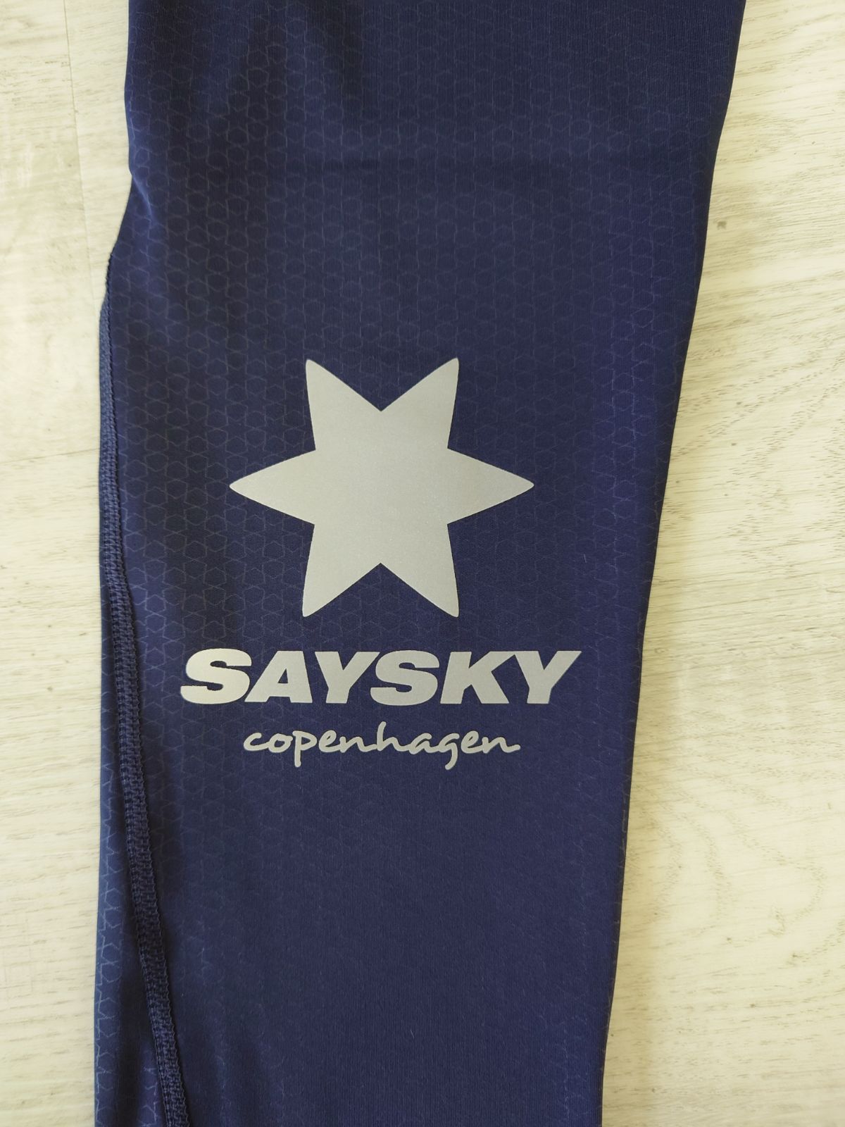 早い者勝ち SAYSKY セイスカイ 新品タグ付 ランニングタイツ - メルカリ