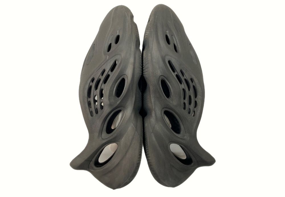 アディダス adidas YEEZY Foam Runner イージー フォーム ランナー