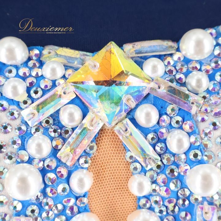 ホワイト系 発表会