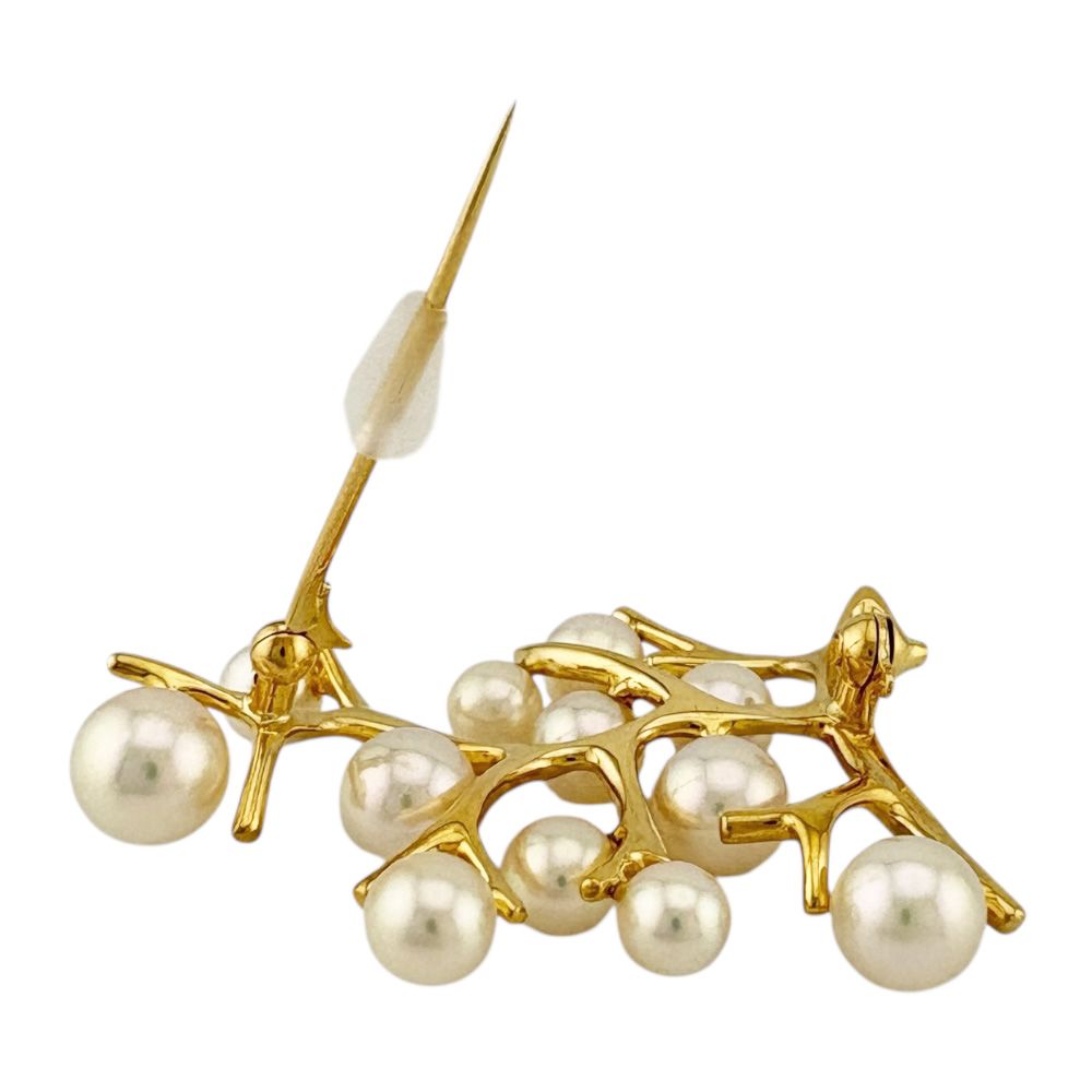 MIKIMOTO  ミキモト　K18イエローゴールド　アコヤパール3粒　ブローチ MIKIMOTO ミキモト リボン アコヤパール 真珠 ブローチ K18