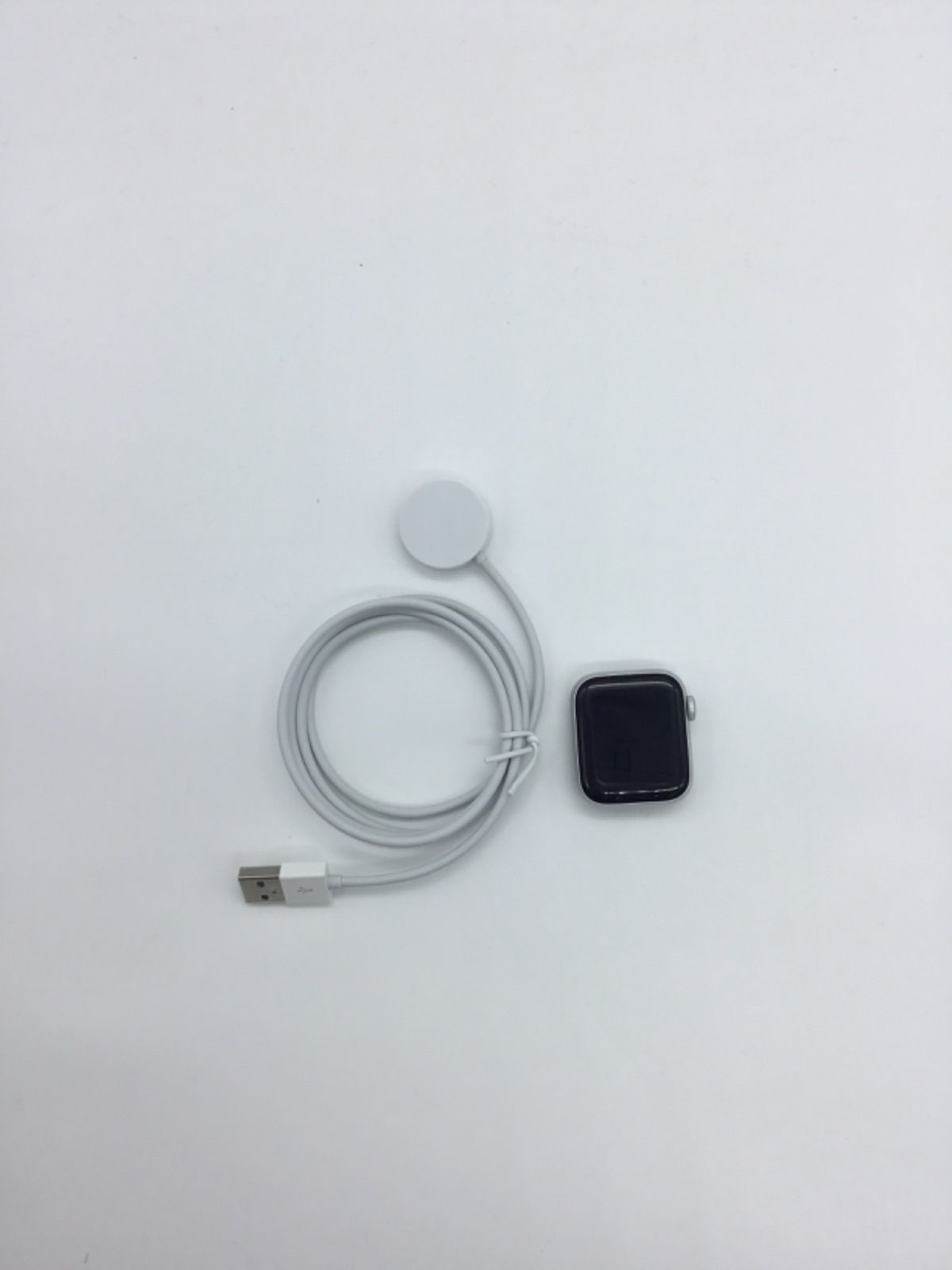 Apple Watch SE Cellularモデル 40mm シルバーアルミニウムケース バンド無し