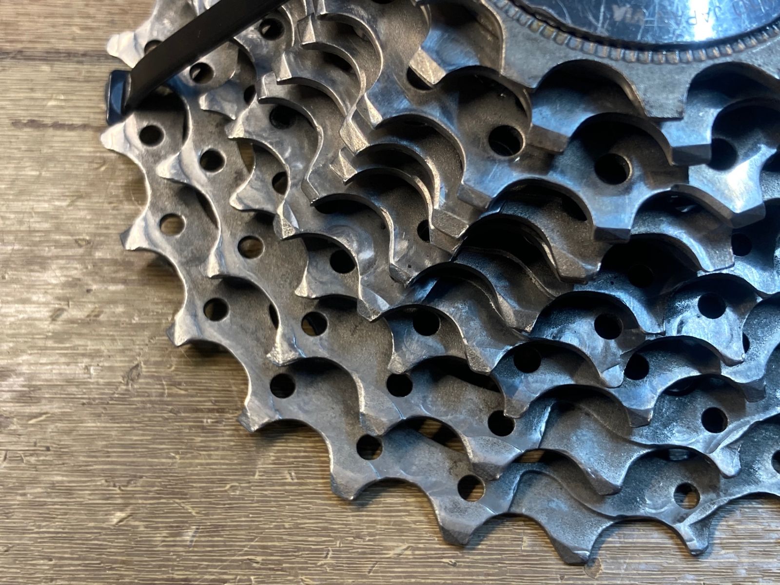 Shimano Dura Ace CS-7800 Cassette ⁄ Titanium ⁄ 10 Sp ⁄ 12-27 DURA