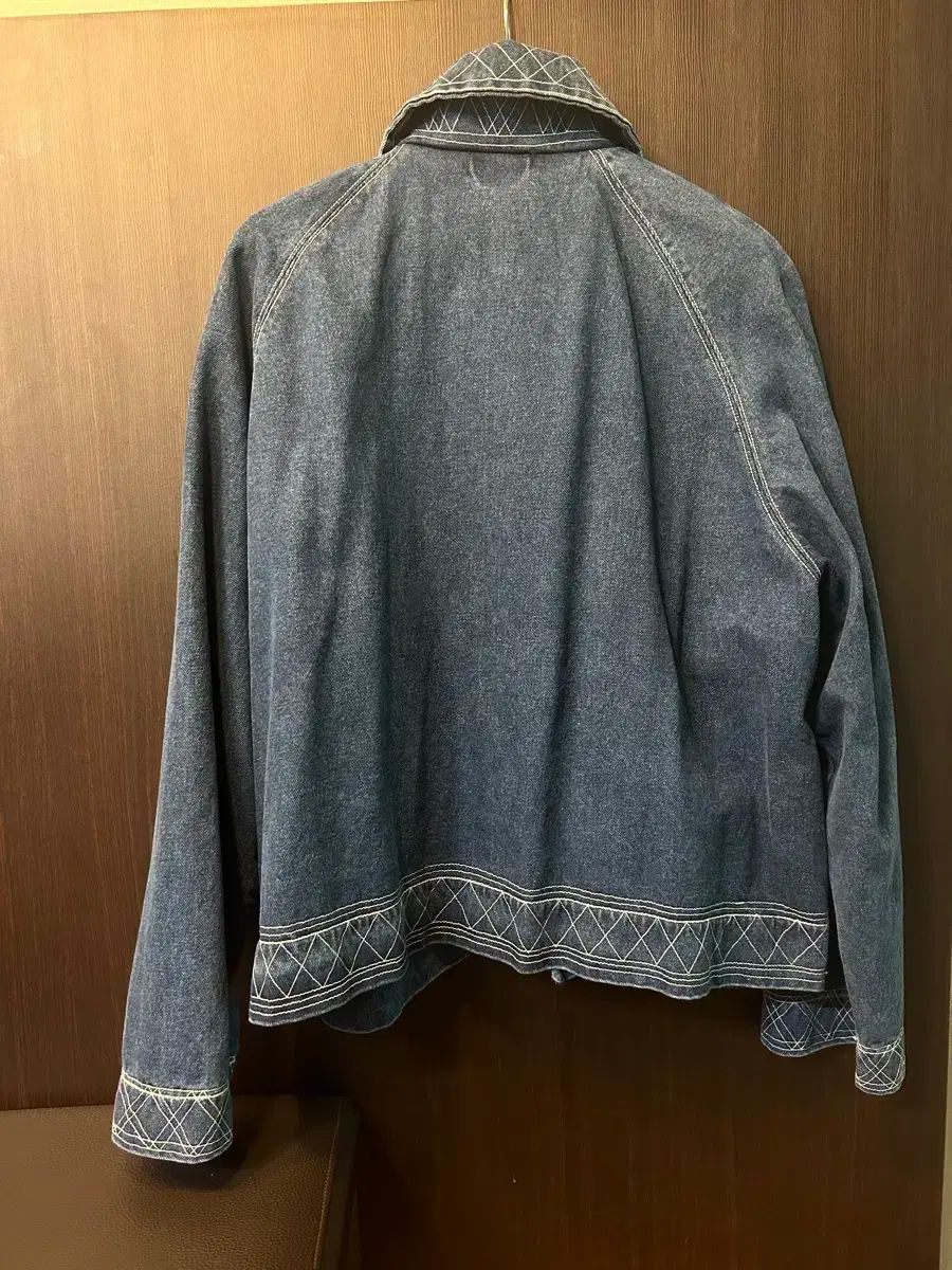 BODE デニムジャケット BODE Embroidered Denim Jacket in Indigo | FWRD
