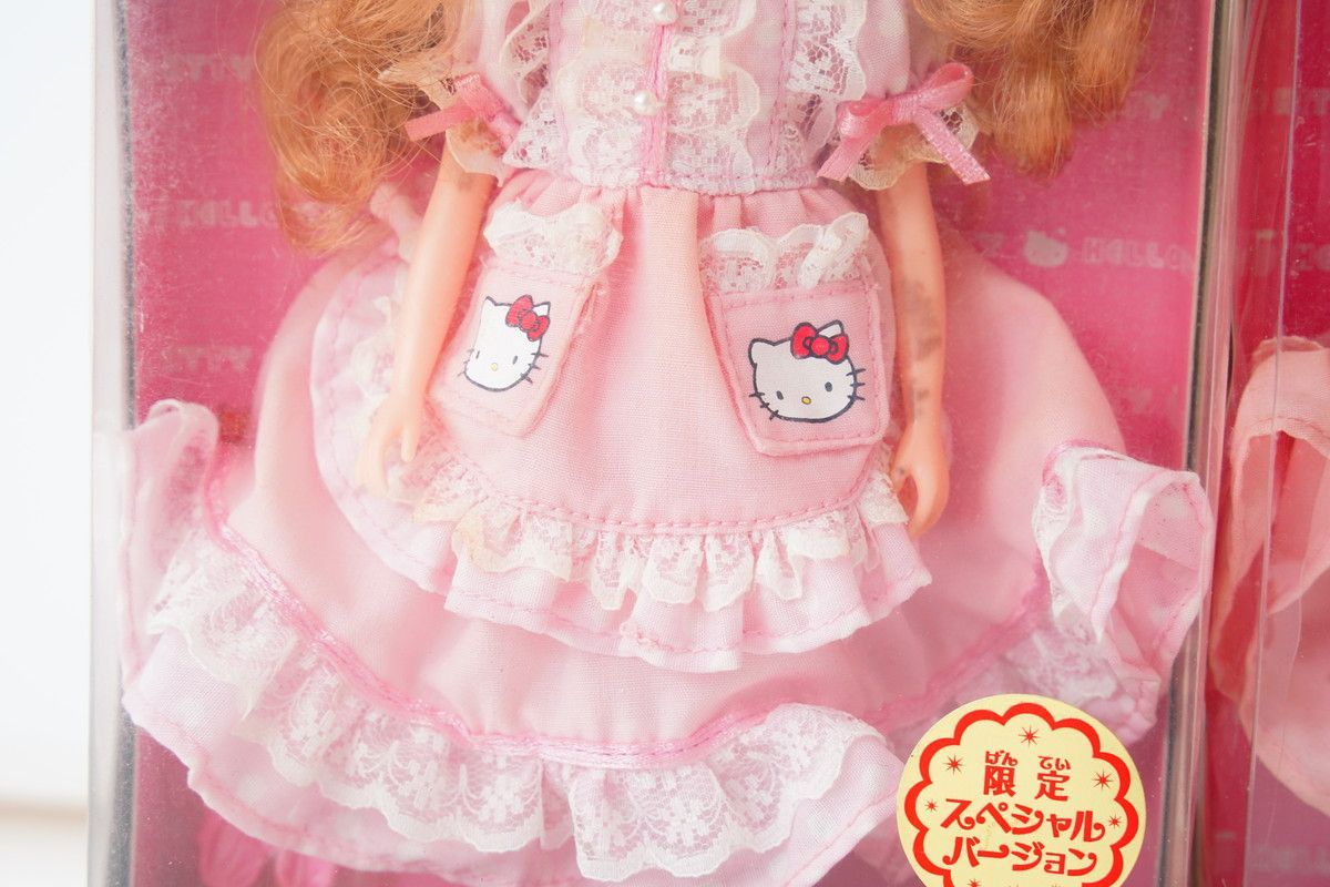 リカちゃん　ハローキティ　限定スペシャルバージョン 8.112 △ リカちゃん ハローキティ 限定スペシャルバージョン 2