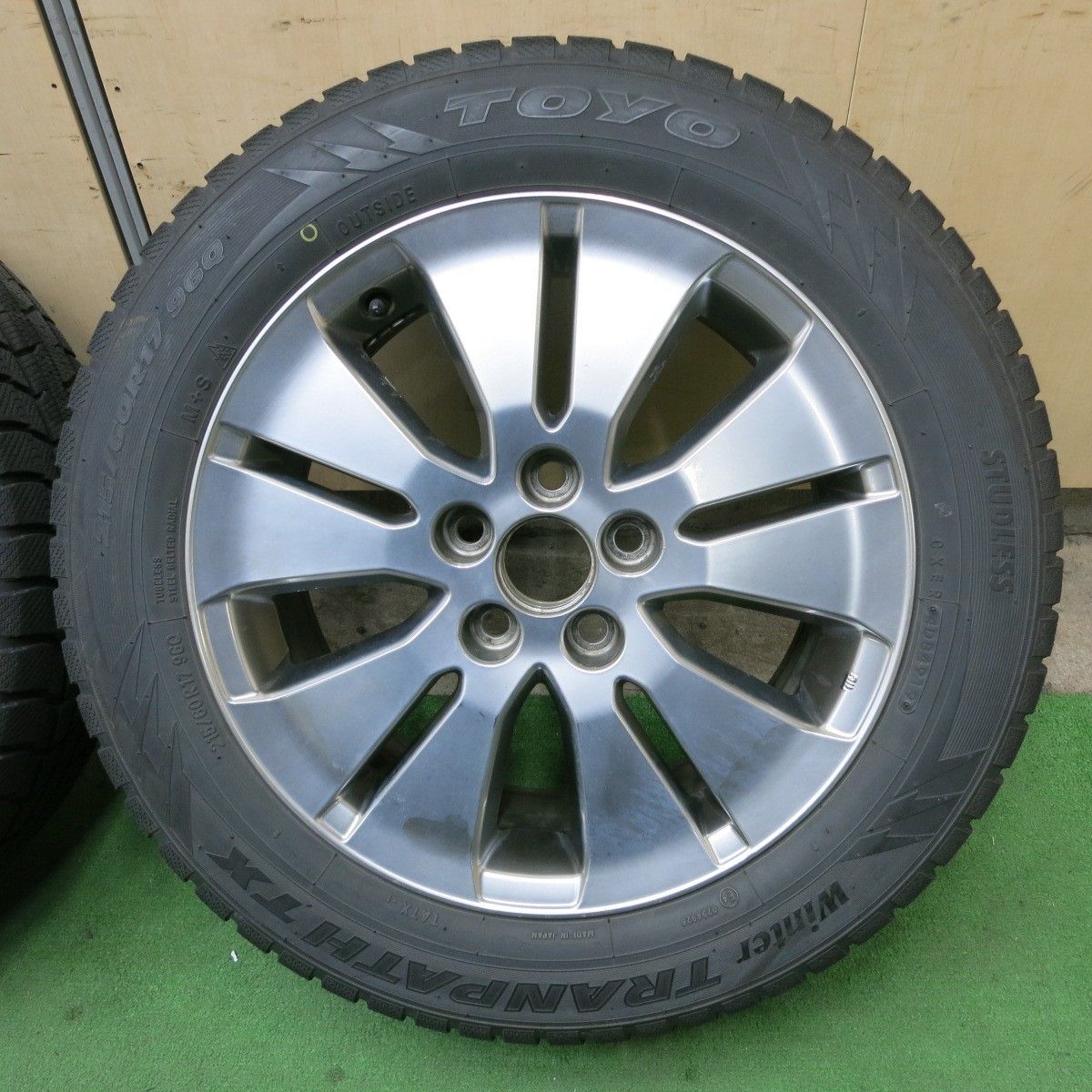 アルファード純正ホイールTOYO スタッドレス 17インチ