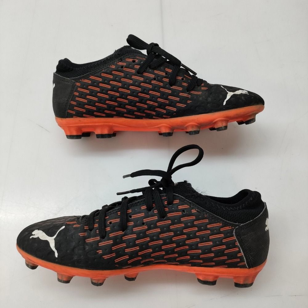 05w02286 【サッカー】サッカー スパイク23.0㎝PUMA プーマ シューズ スポーツシューズ  【中古品】