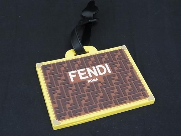 FENDI フェンディ ズッカ柄 バッグモチーフ ネームタグ 名札 チャーム ブラウン系 イエロー系 AS 5648