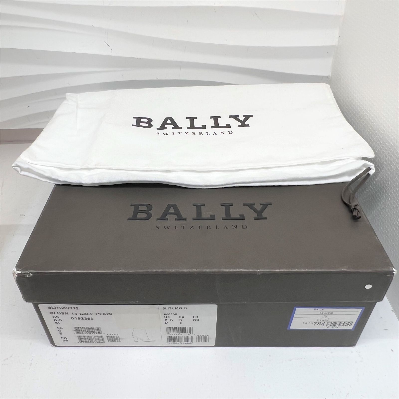 Bally 新品　本皮　レディース　ショートブーツ　サイズ￼39新品未着用です